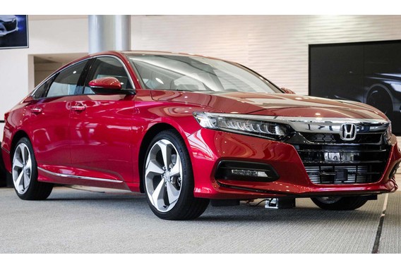 Xe sedan Honda Accord 2018 co gi de “dau” Toyota Camry?-Hinh-5